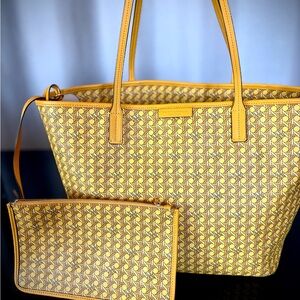 Authentic Tory Burch Ever-Ready Zip Top Coated Canvas Tote monogram woven print